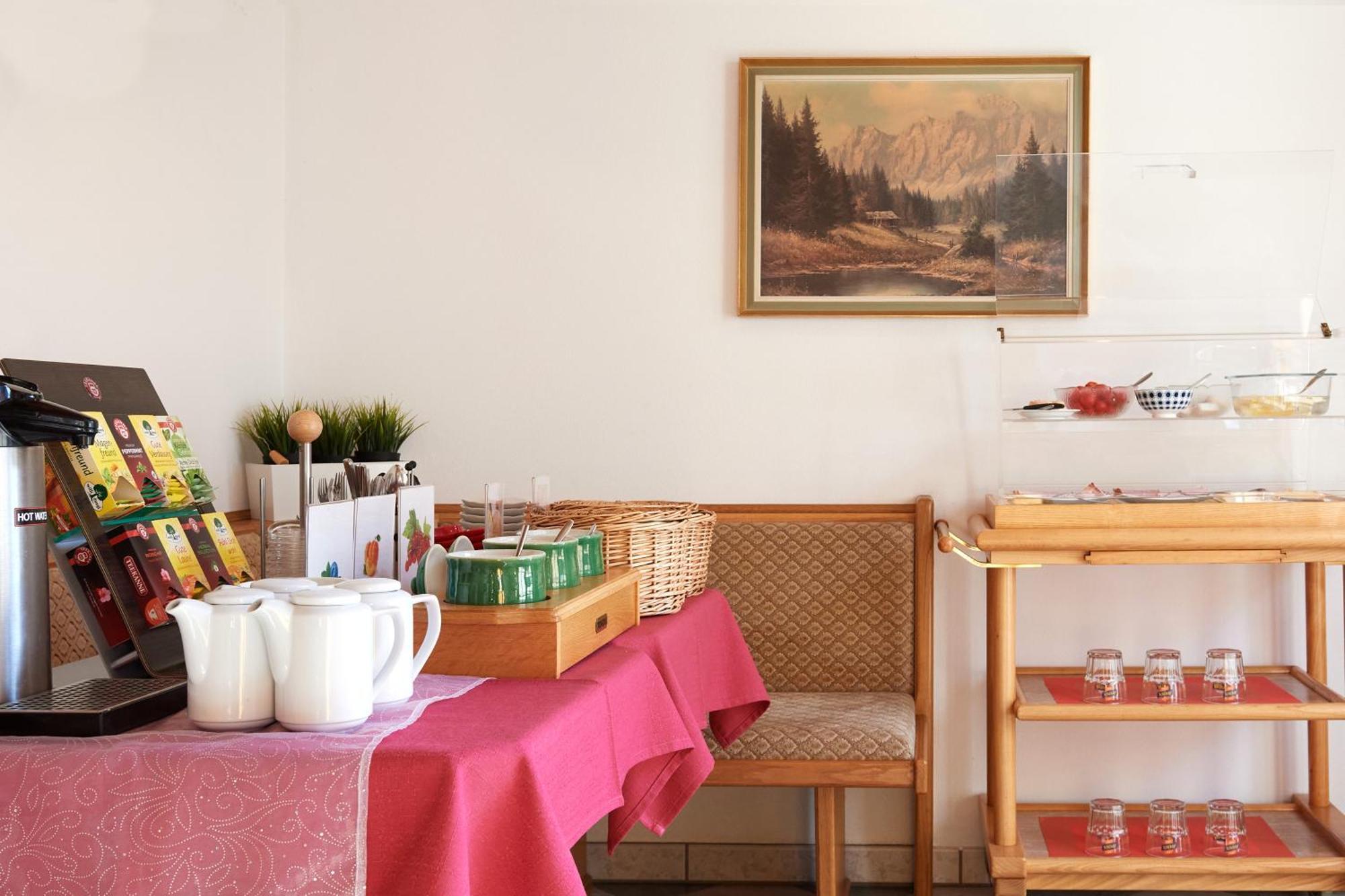 Fruehstueckspension Anja Kleinarl Ngoại thất bức ảnh